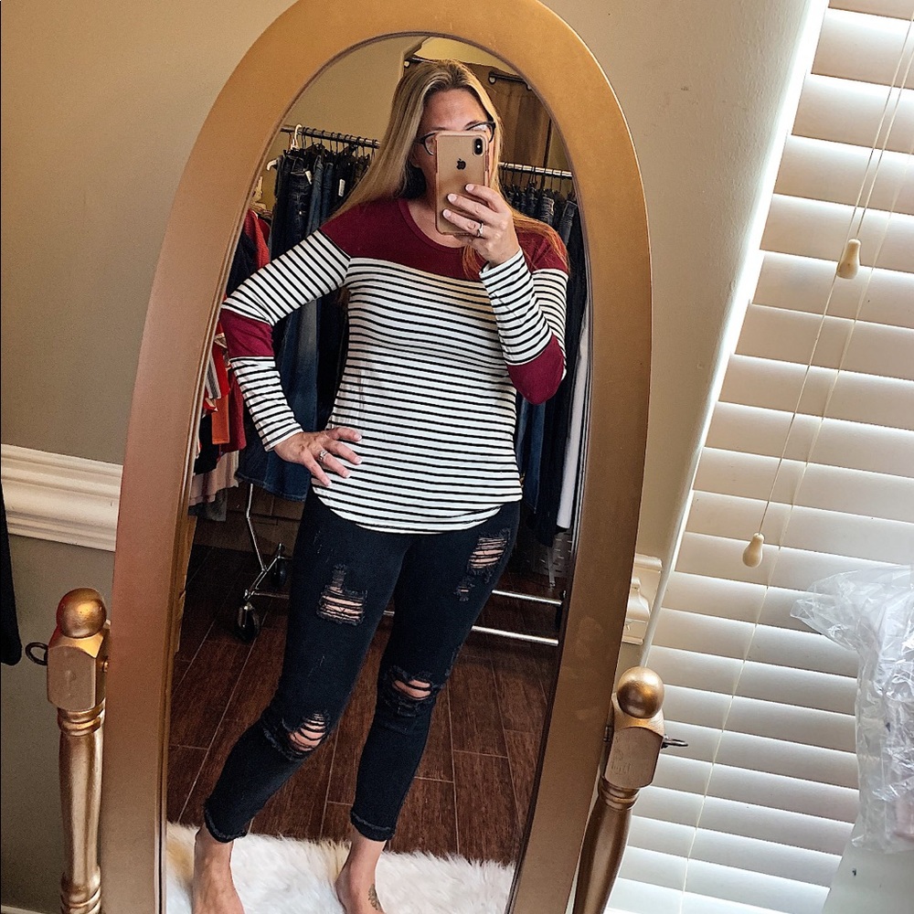 Stripe it up top in Wine.